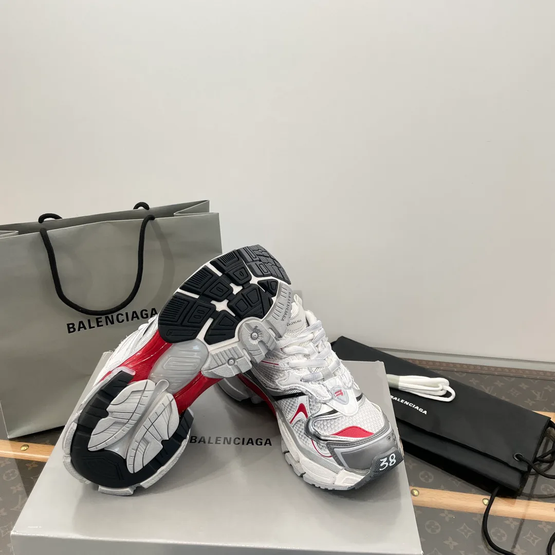 Кроссовки Женские Balenciaga 12656278