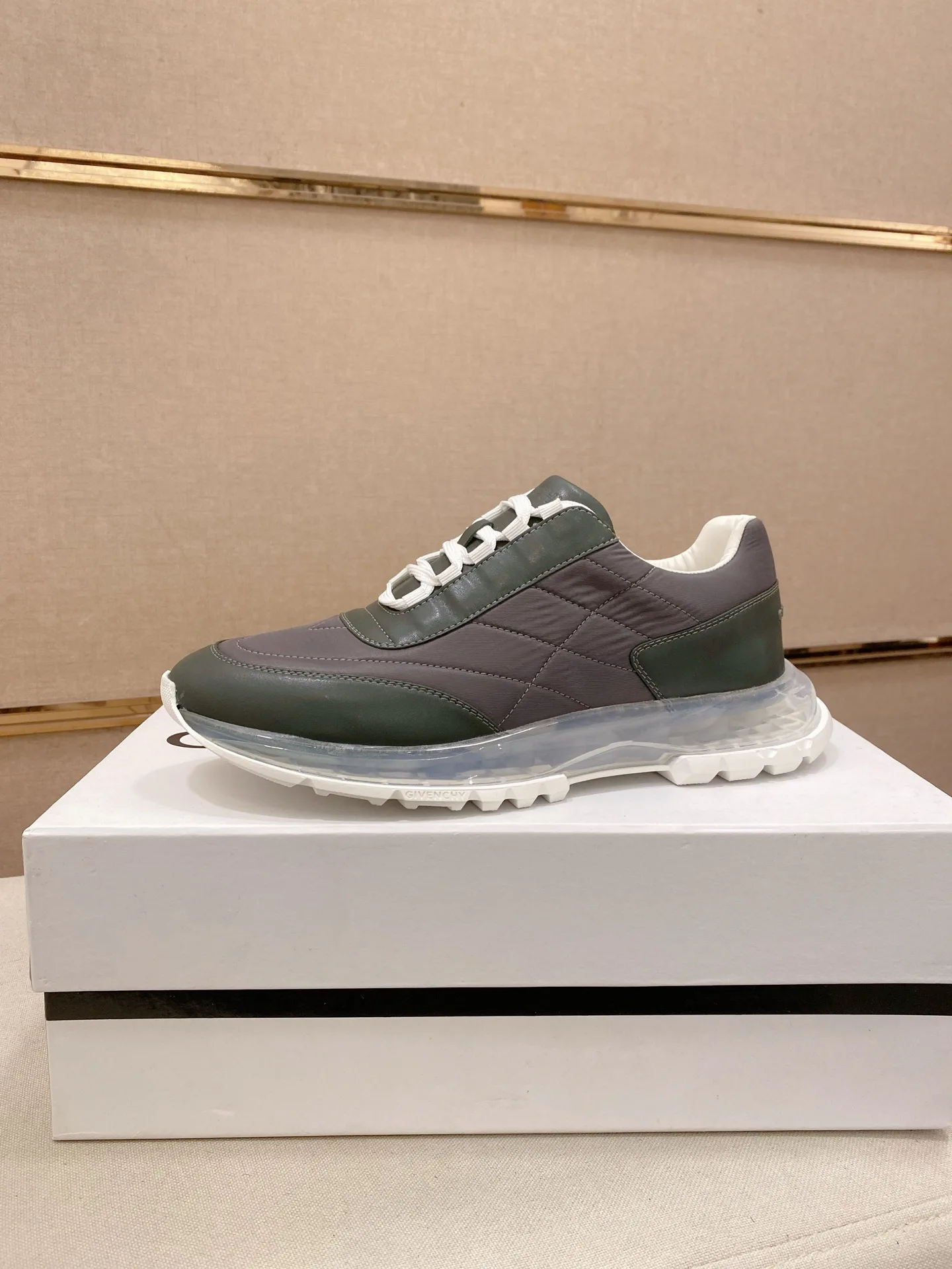 Кроссовки Мужские Givenchy 829515