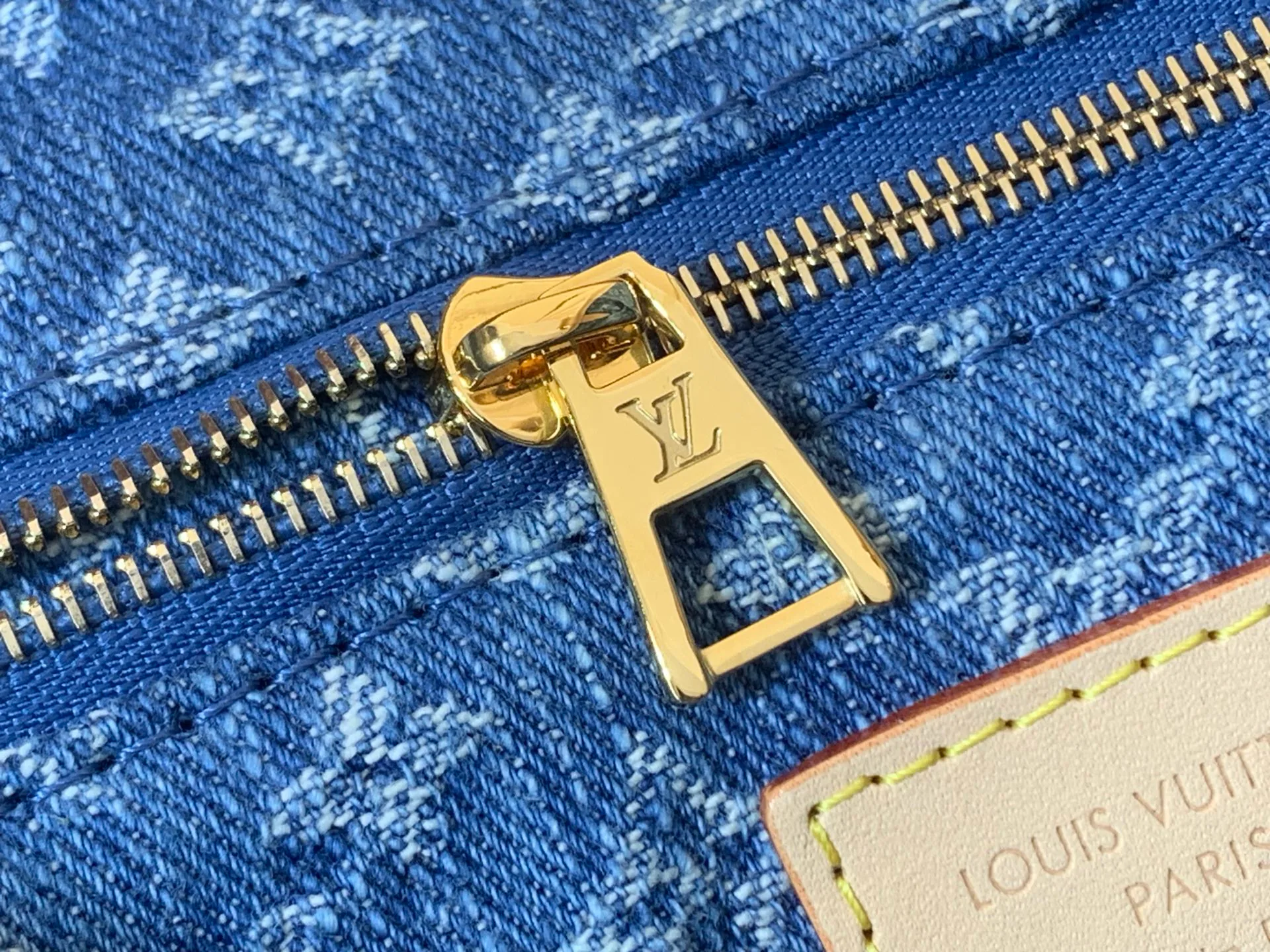 Сумки На Ремне Женские Louis Vuitton 11727936