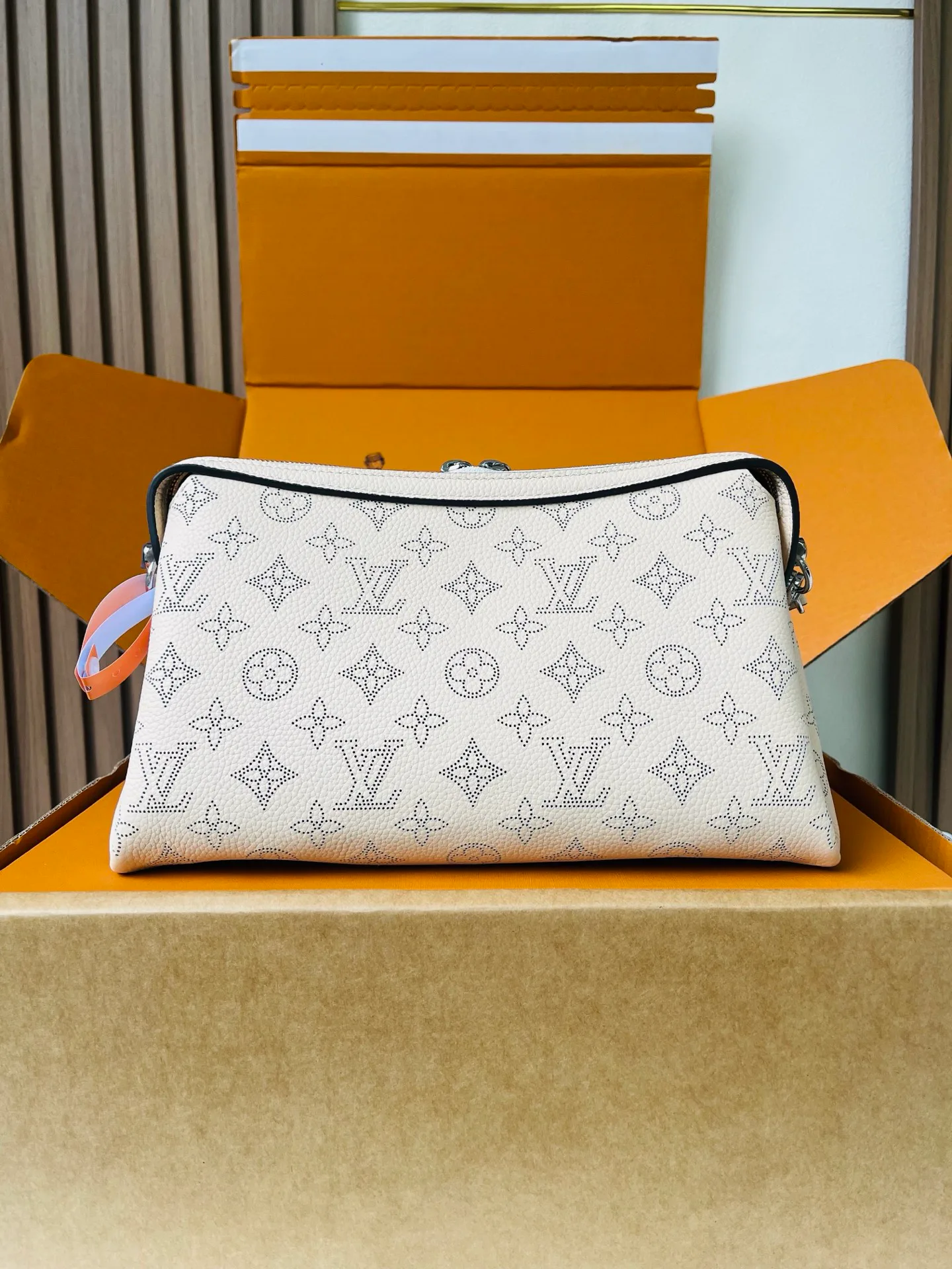 Классические Сумки Женские Louis Vuitton 12569332