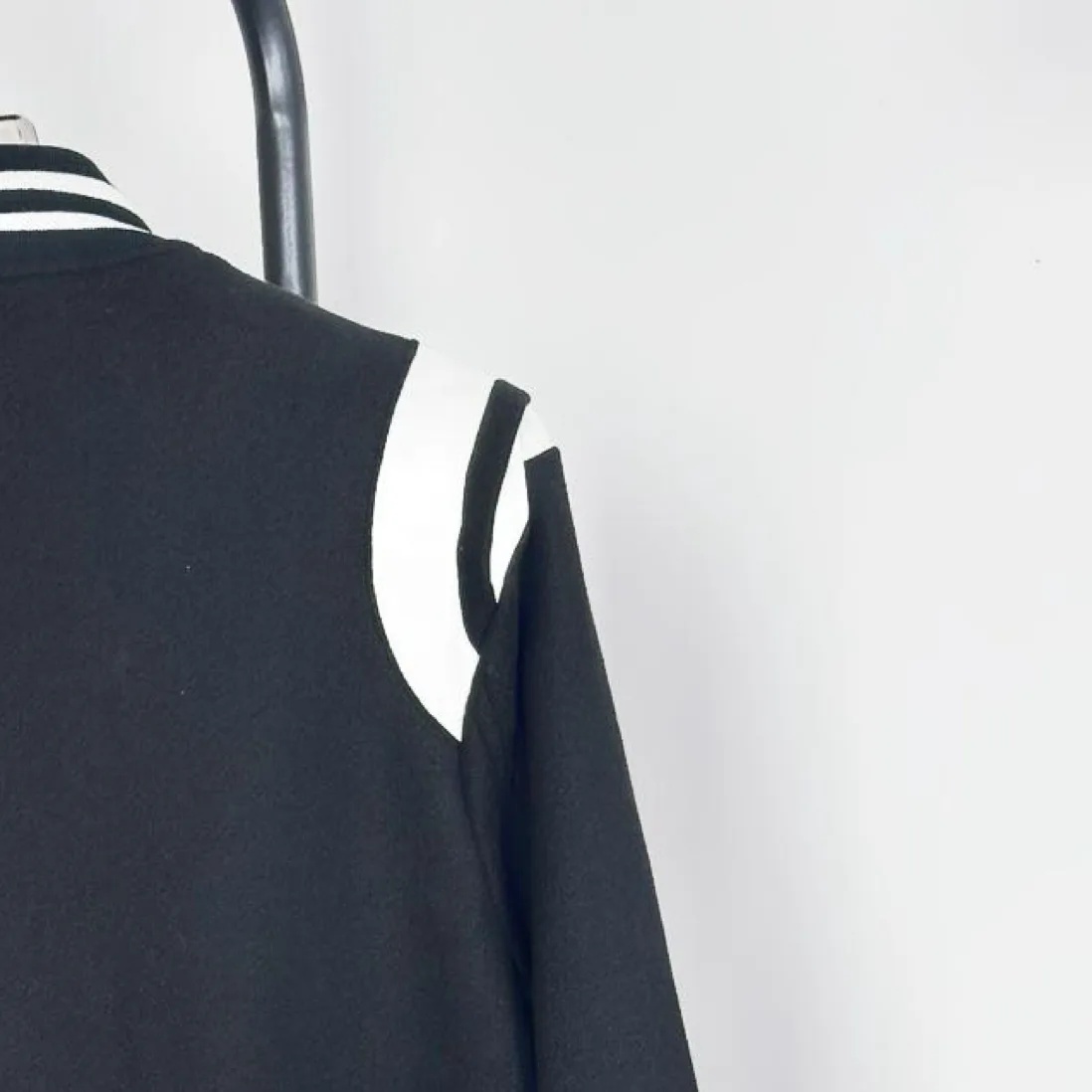 Куртки И Пуховики Женские Saint Laurent 18130420