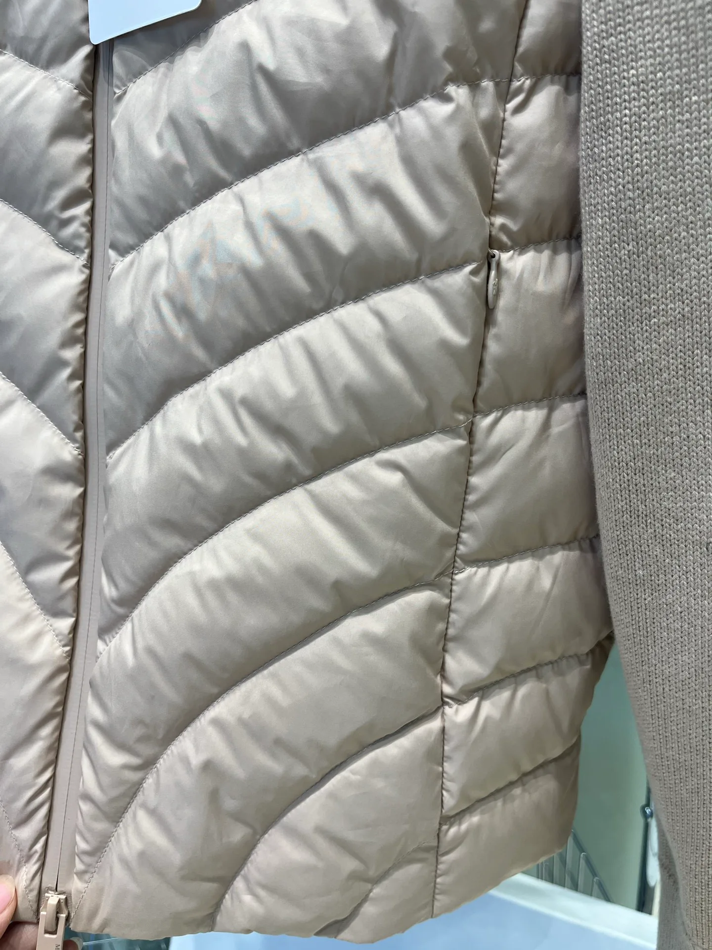 Куртки И Пуховики Женские Moncler 1259282
