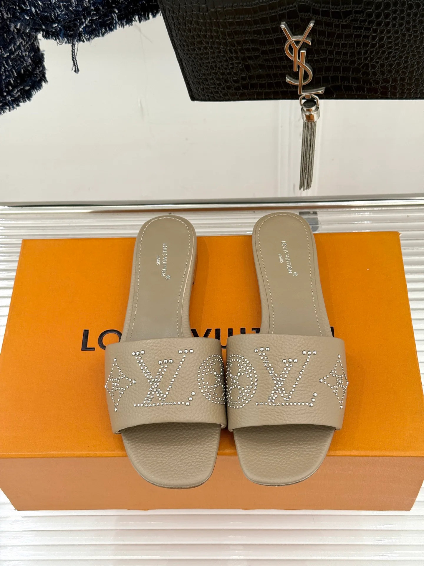 Шлепанцы Женские Louis Vuitton 2962775