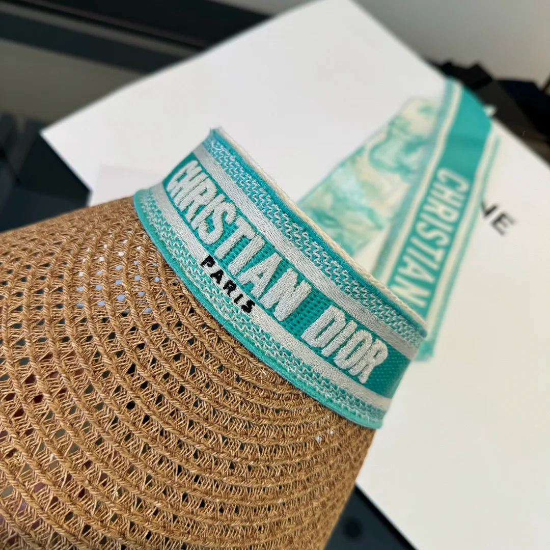 Головные Уборы Christian Dior 11633260