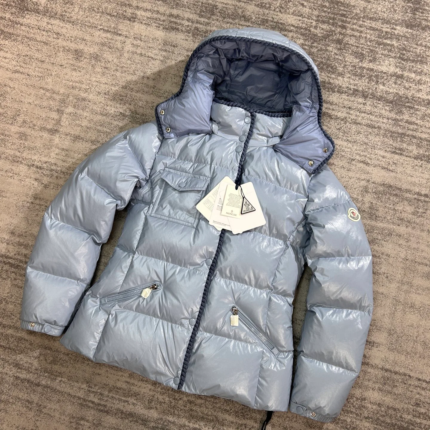 Куртки И Пуховики Женские Moncler 18134540