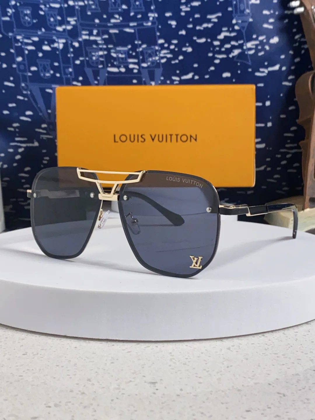 Очки Louis Vuitton 13135673