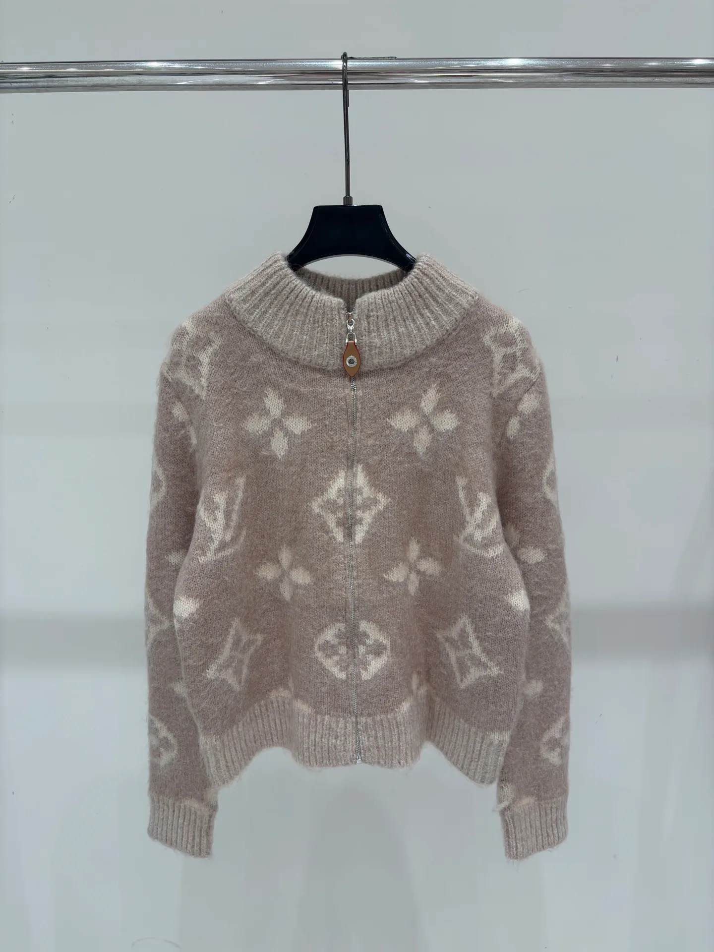 Джемперы И Свитеры Женские Louis Vuitton 18779213