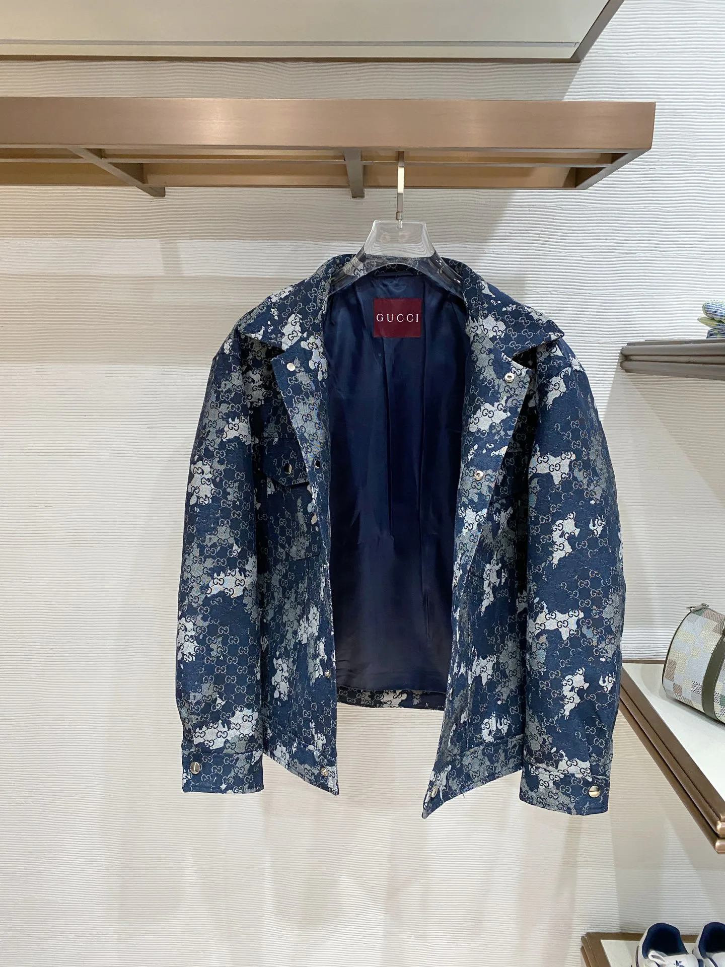 Куртки И Пуховики Мужские Gucci 10197295