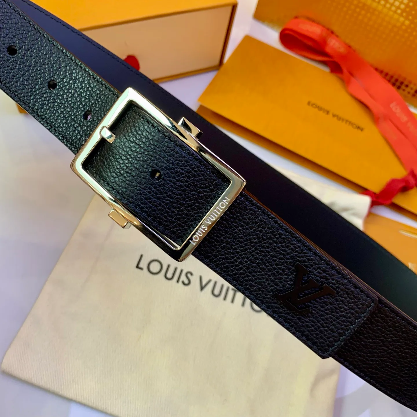 Ремни Louis Vuitton 17682169