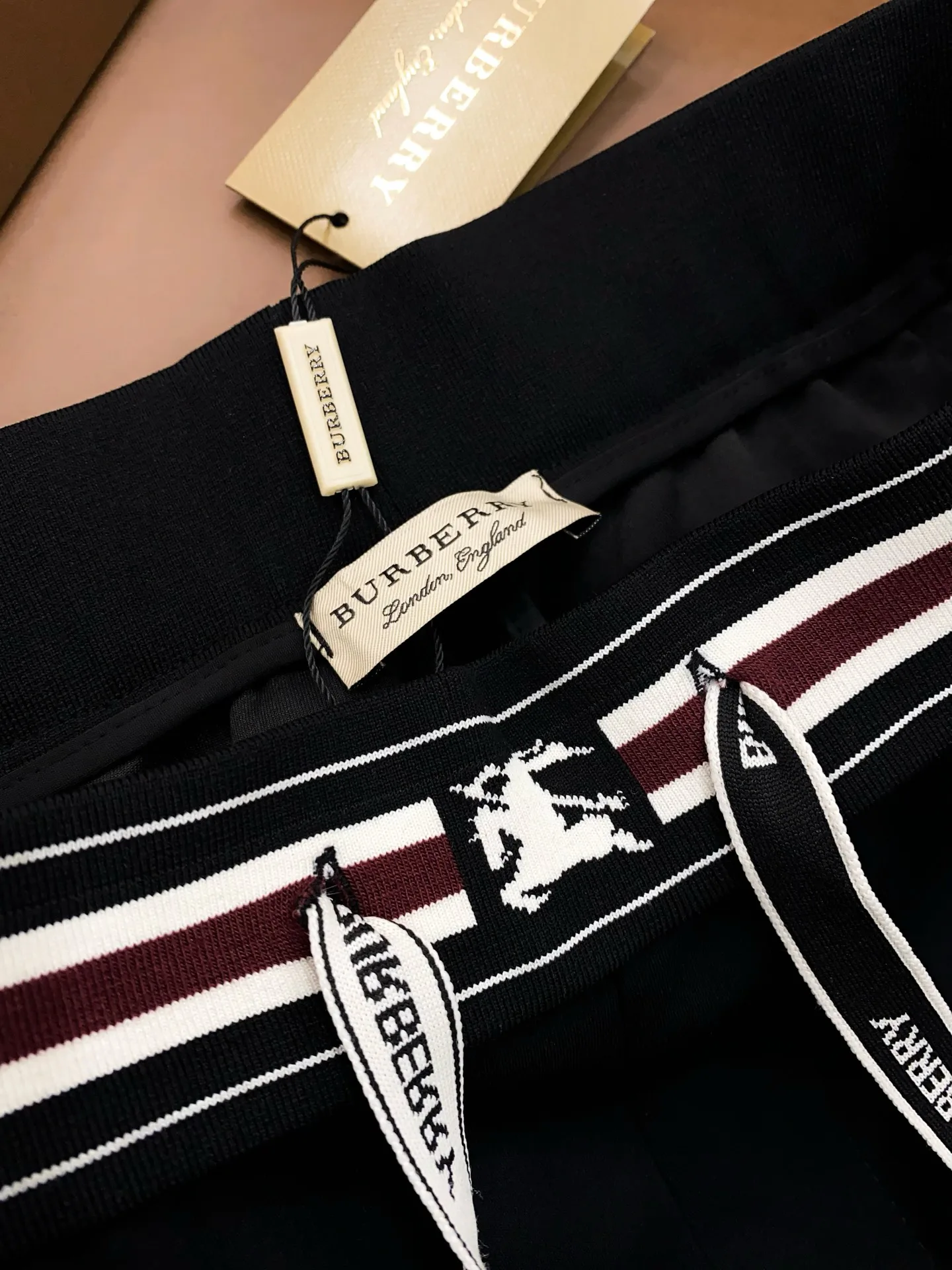 Брюки Мужские Burberry 13441681