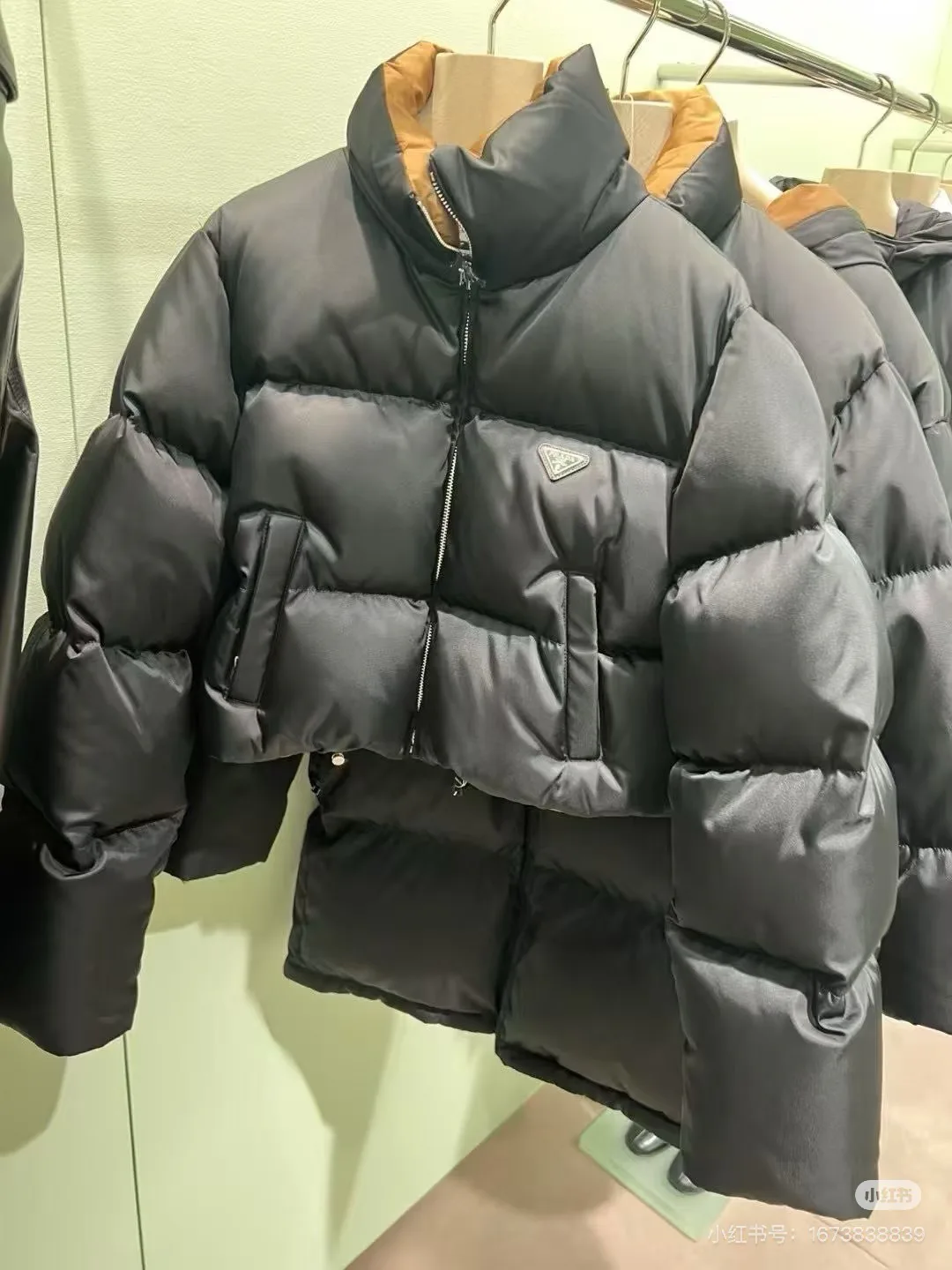 Куртки И Пуховики Женские Prada 19402933
