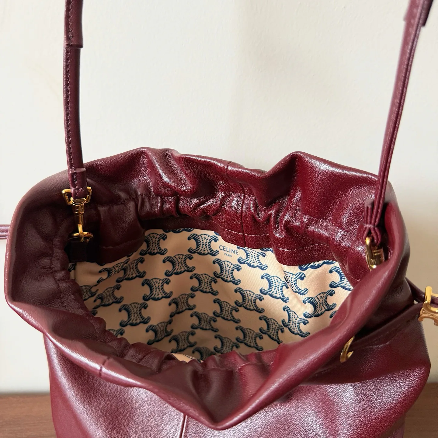 Классические Сумки Женские Celine 13354391
