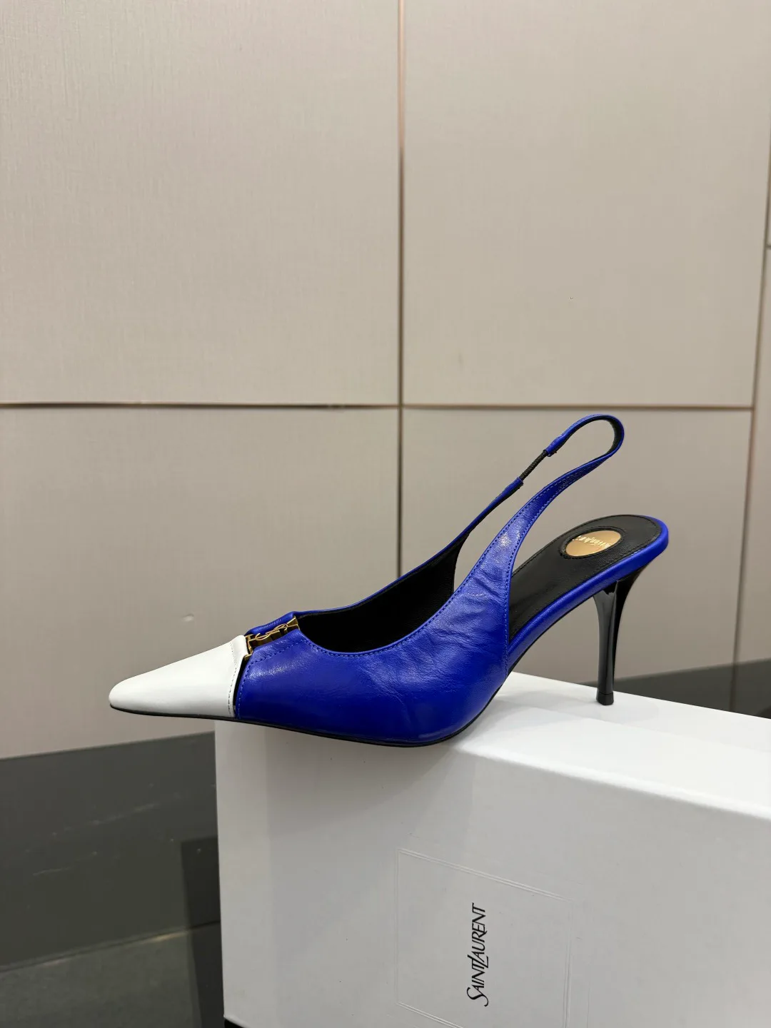 Босоножки Женские Saint Laurent 11409919