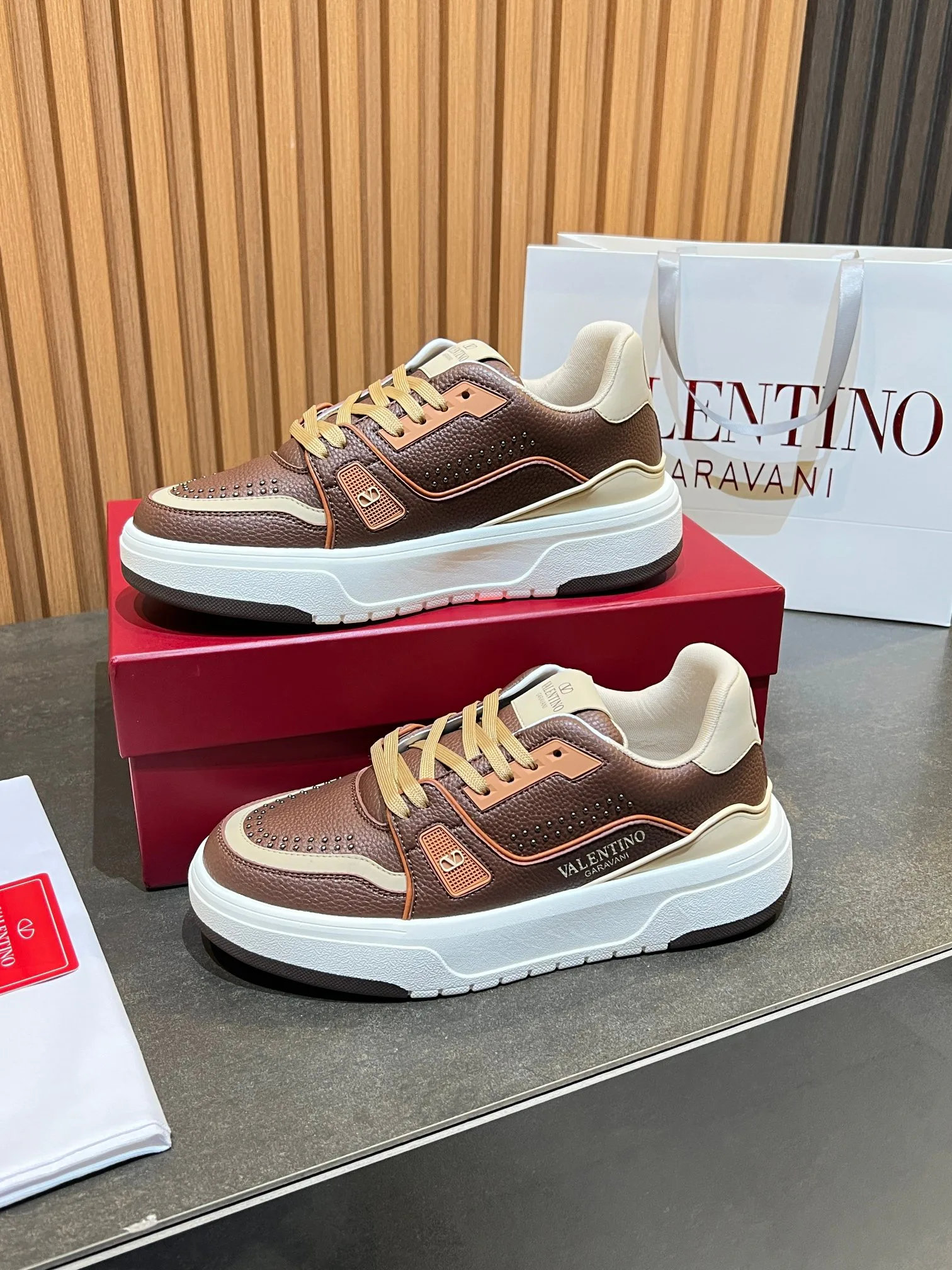 Кроссовки Женские Valentino 11575975