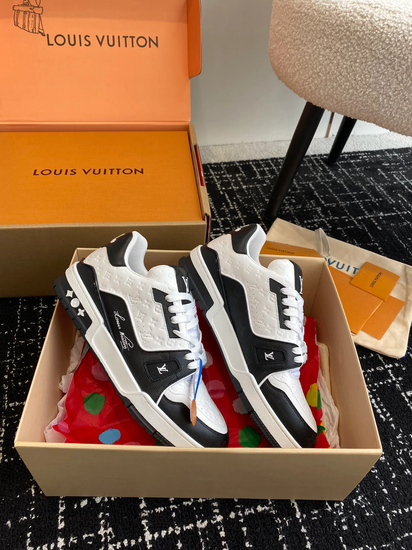 Кроссовки Женские Louis Vuitton 5790878