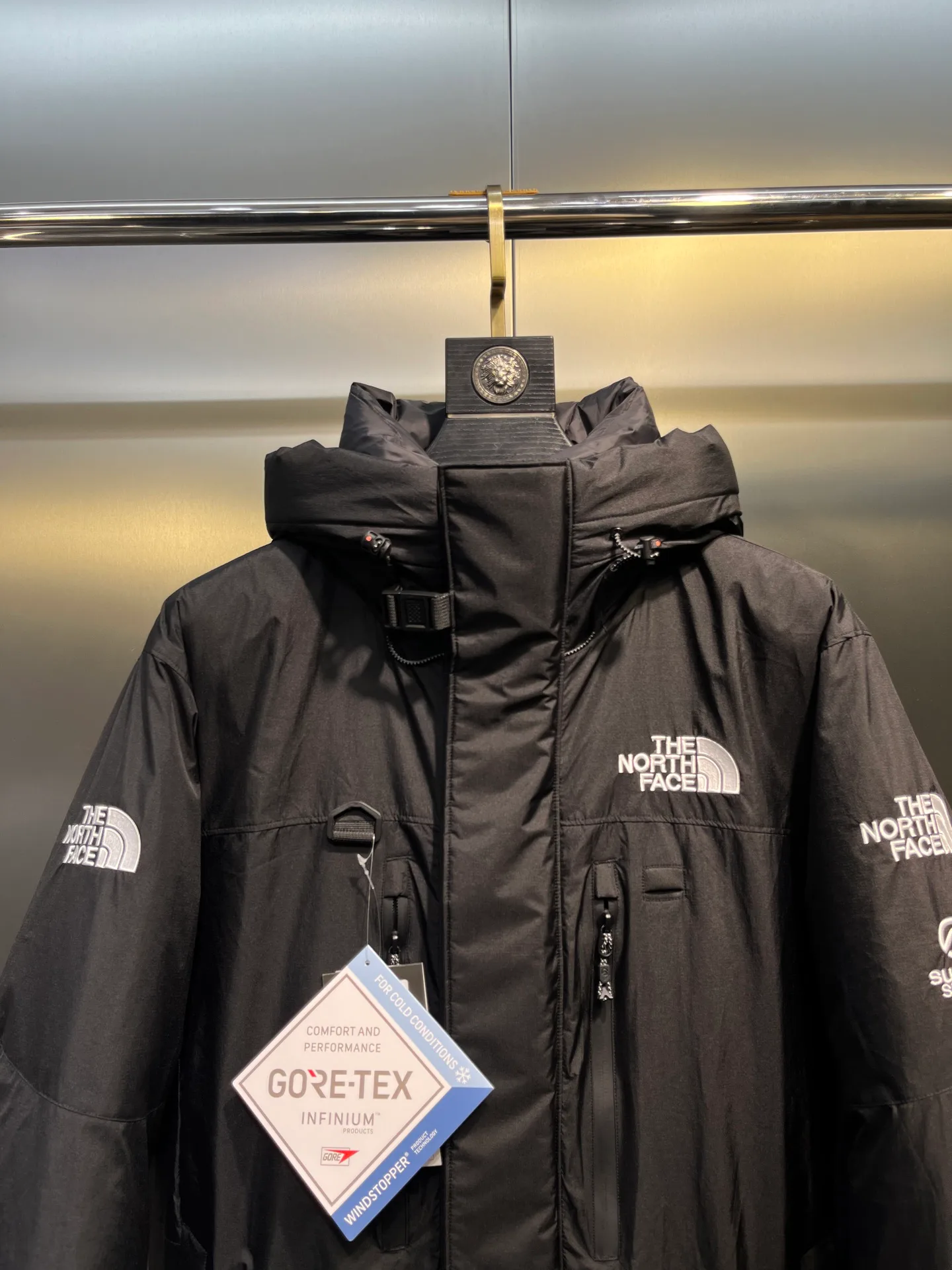 Куртки И Пуховики Женские The North Face 18130437