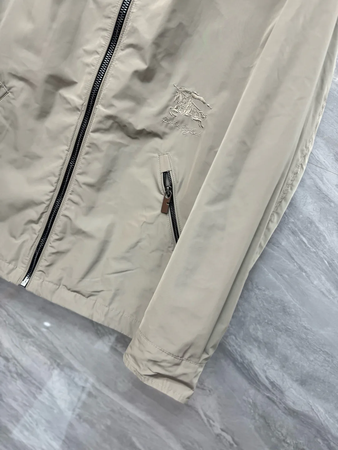 Куртки И Пуховики Мужские Burberry 2510