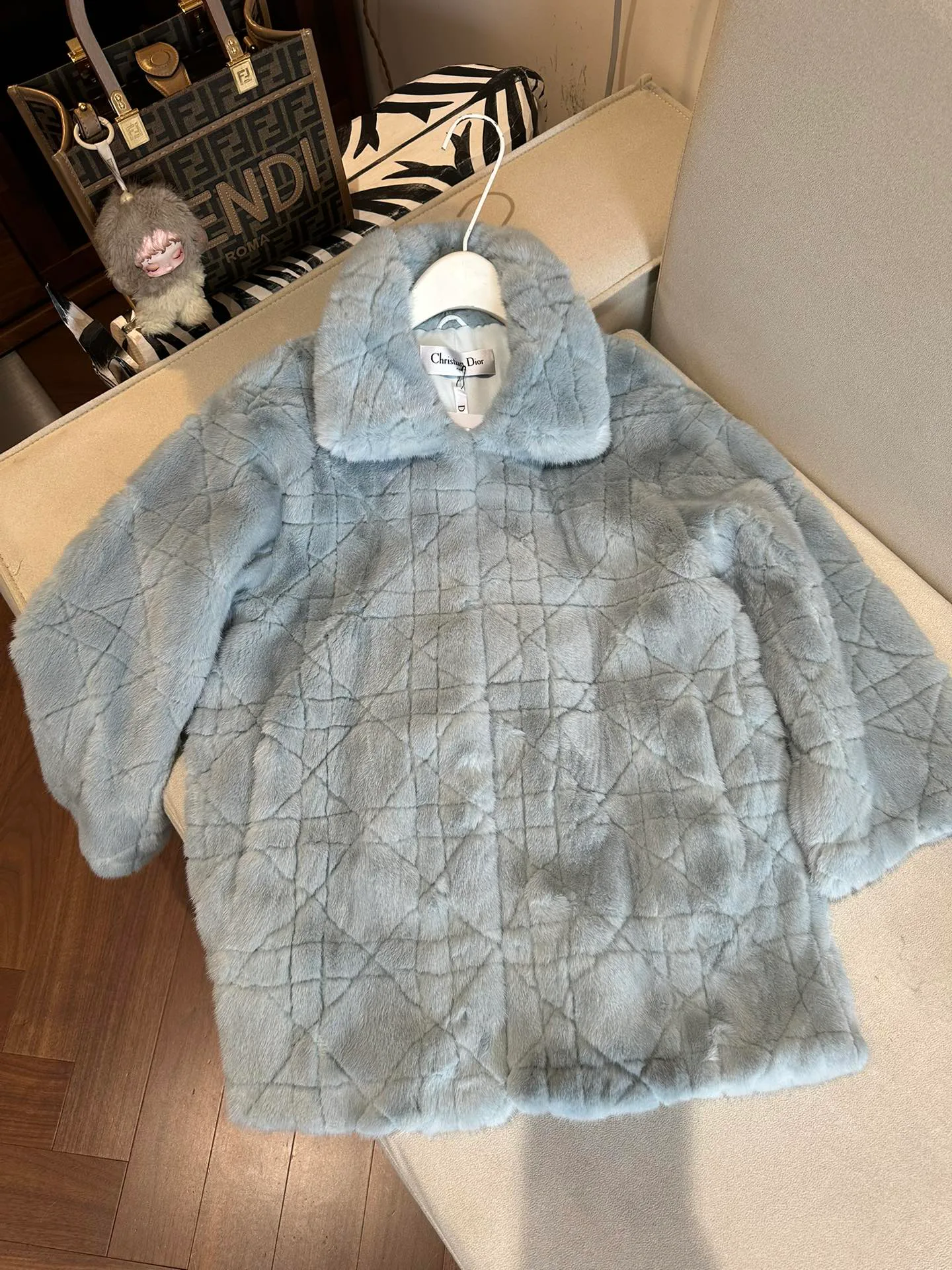 Шубы Женские Christian Dior 918042