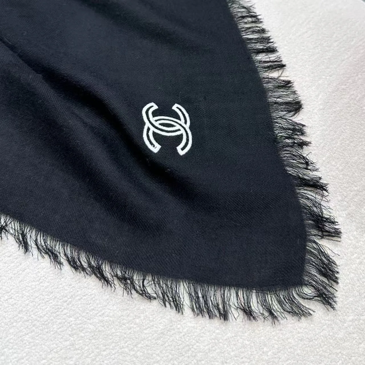 Шарфы Chanel 18501147