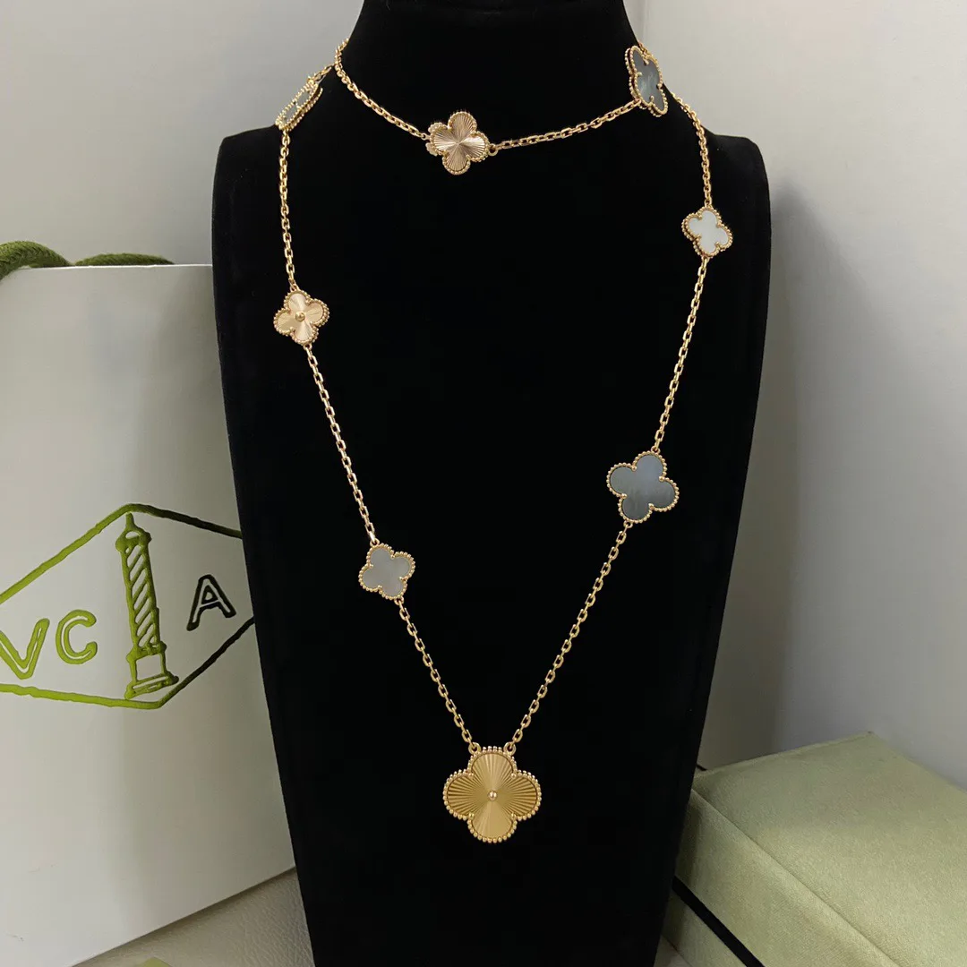 Бижутерия Van Cleef & Arpels 17361279