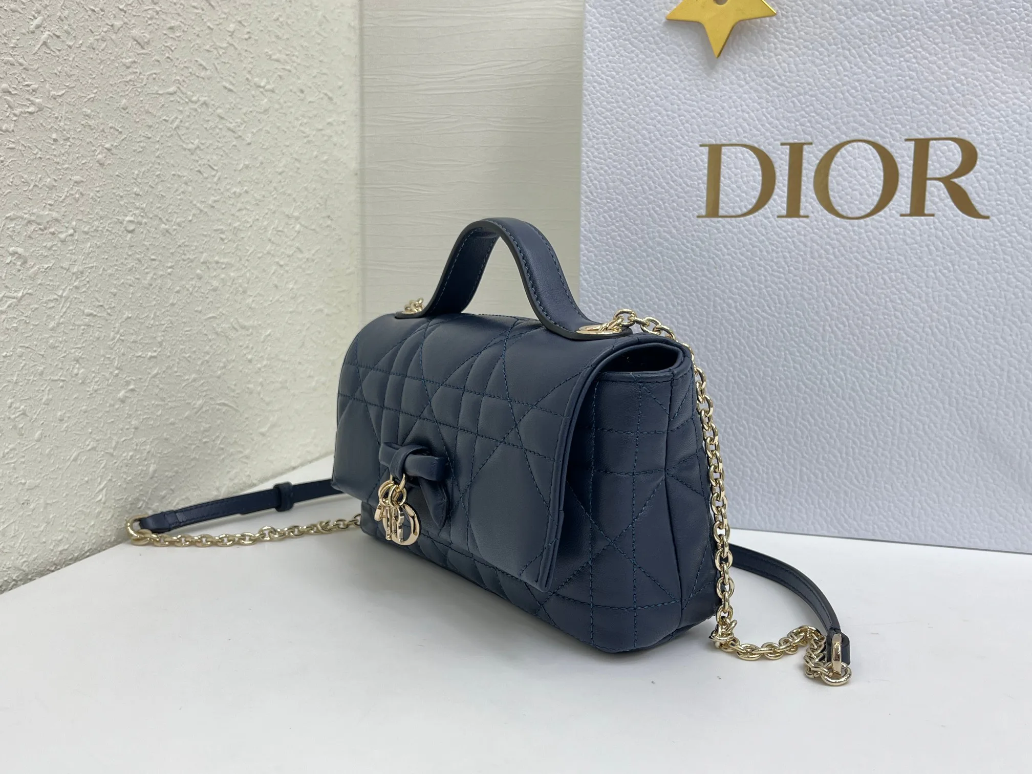 Классические Сумки Женские Christian Dior 17799063