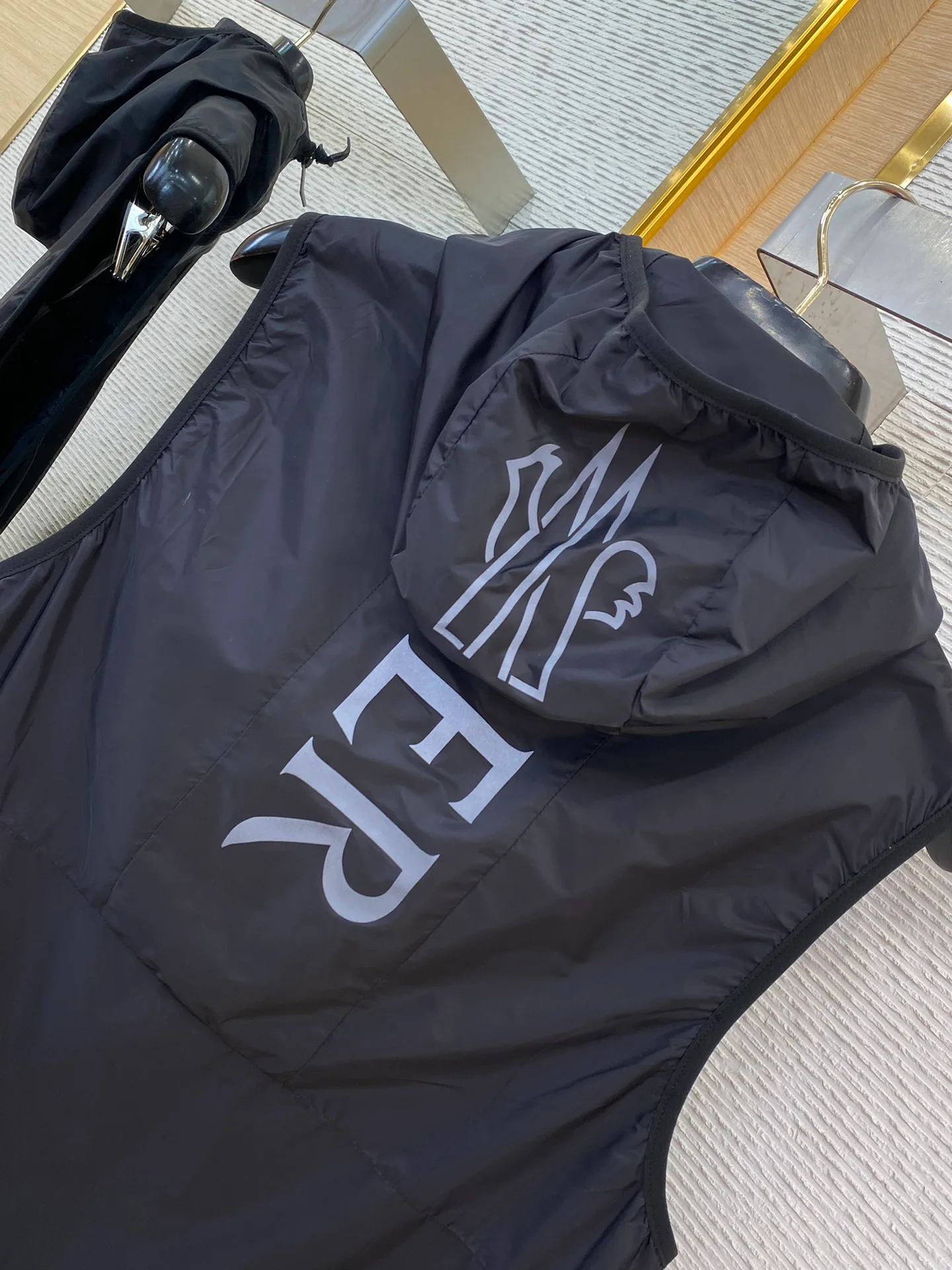 Жилеты Мужские Moncler 658738