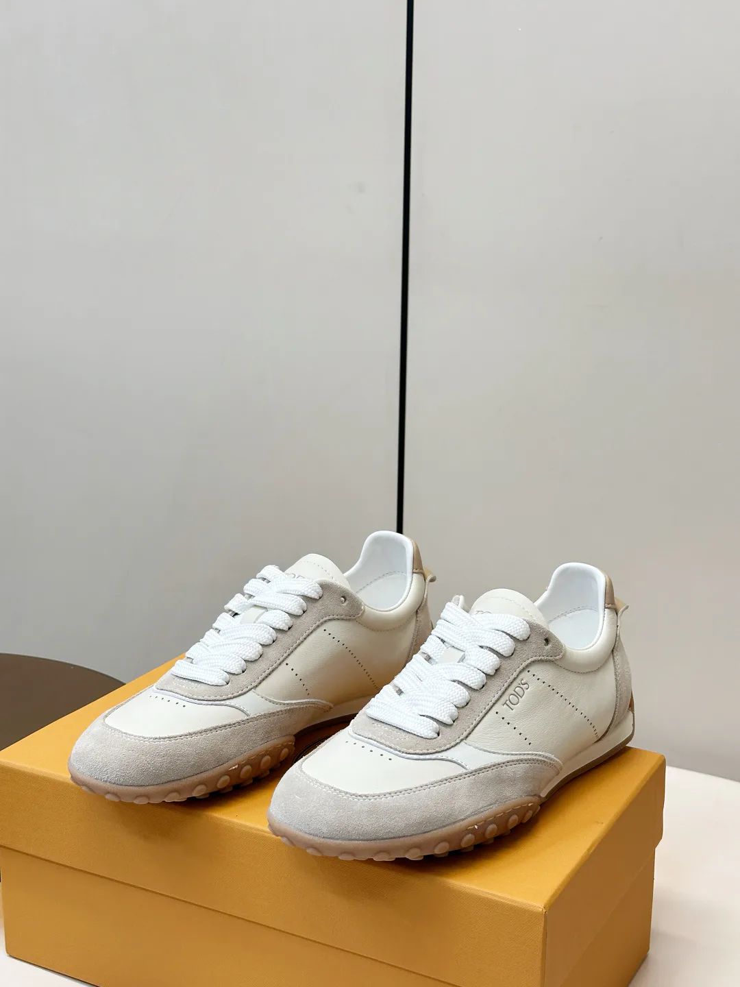 Кроссовки Женские Tod's 18895040