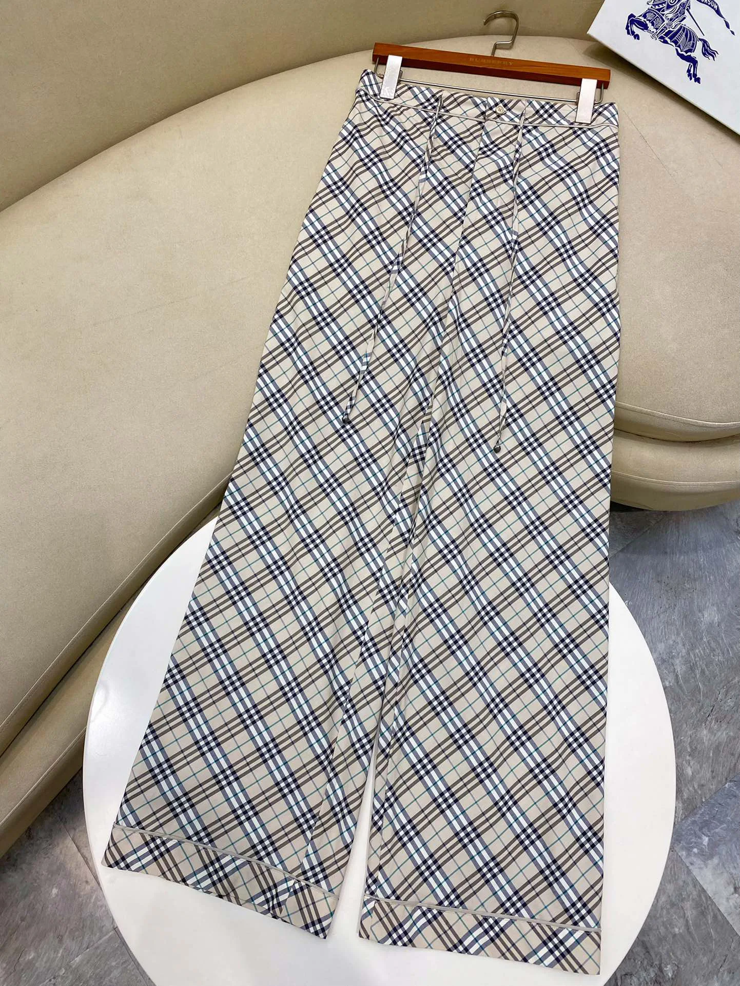 Брюки Женские Burberry 13428497