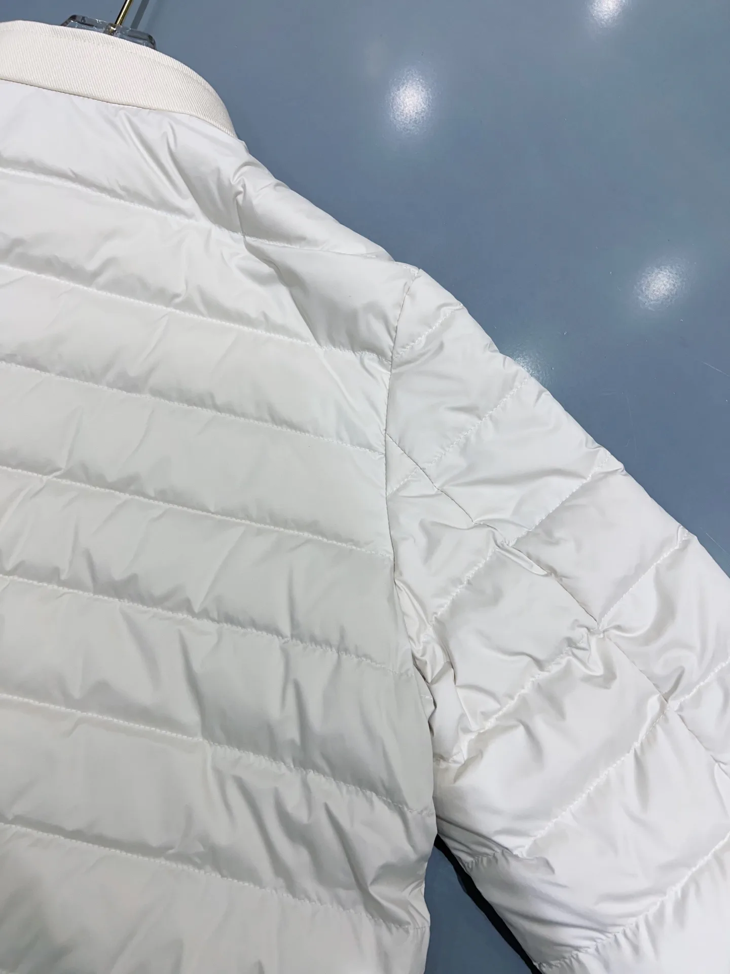 Куртки И Пуховики Женские Moncler 19012227