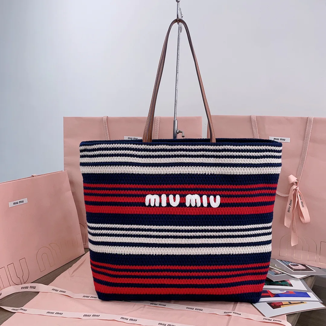 Классические Сумки Женские Miu Miu 445096