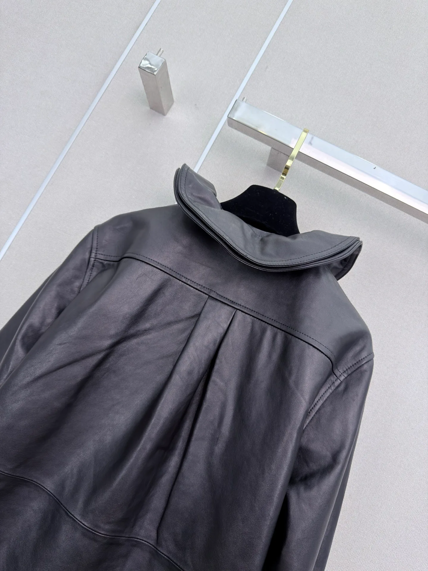 Кожаные Куртки И Дублёнки Женские Chanel 18781510
