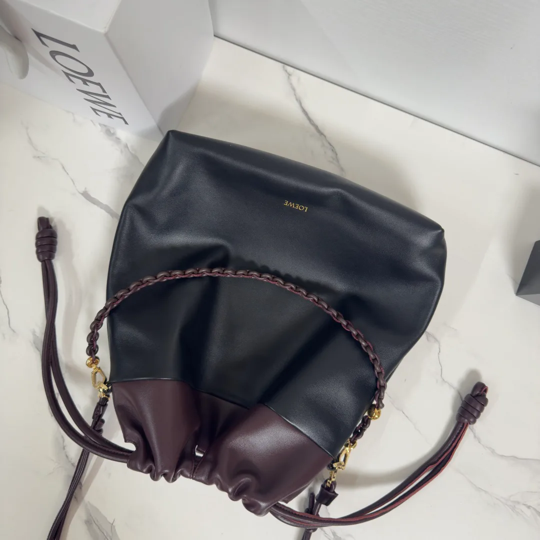 Классические Сумки Женские Loewe 11674528