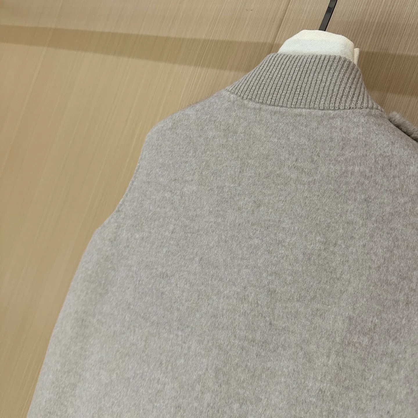 Жилеты Женские Loro Piana 142937