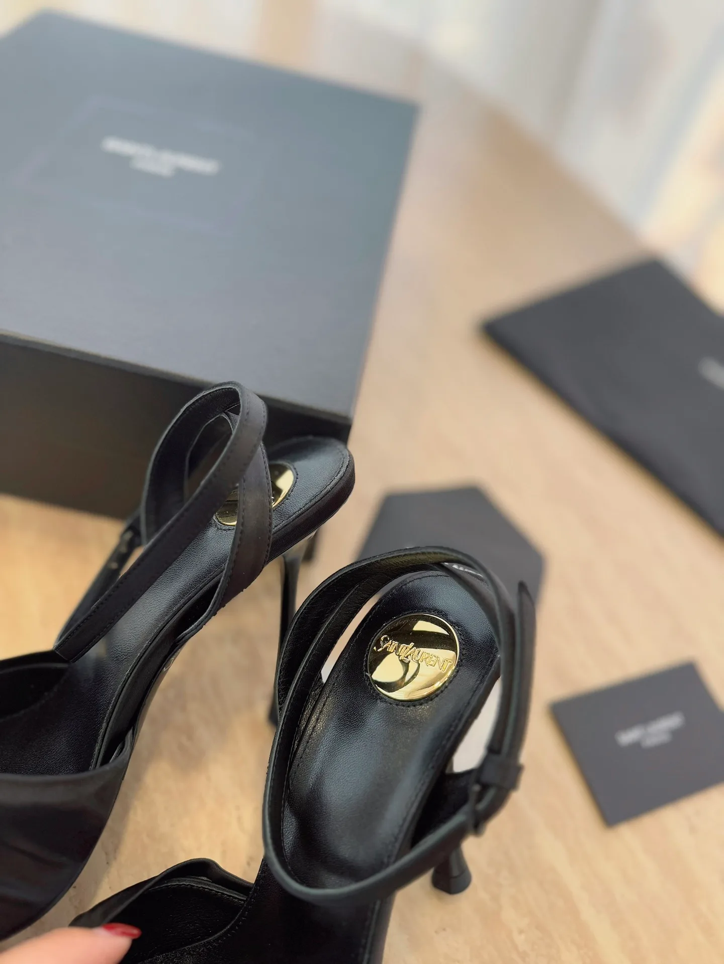 Босоножки Женские Saint Laurent 12833