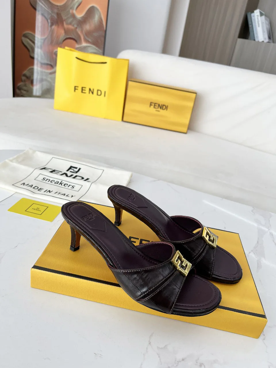 Босоножки Женские Fendi 26343