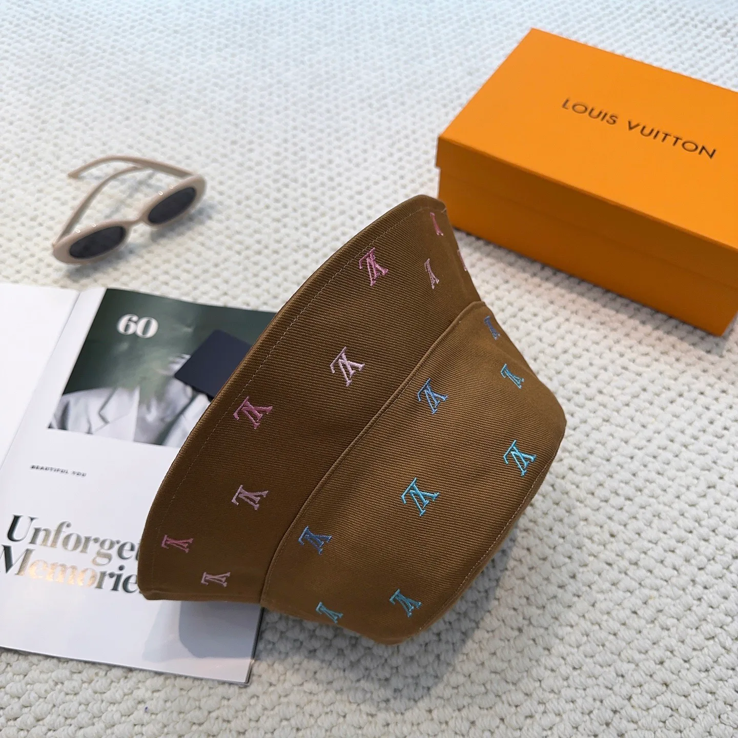 Головные Уборы Louis Vuitton 12764985