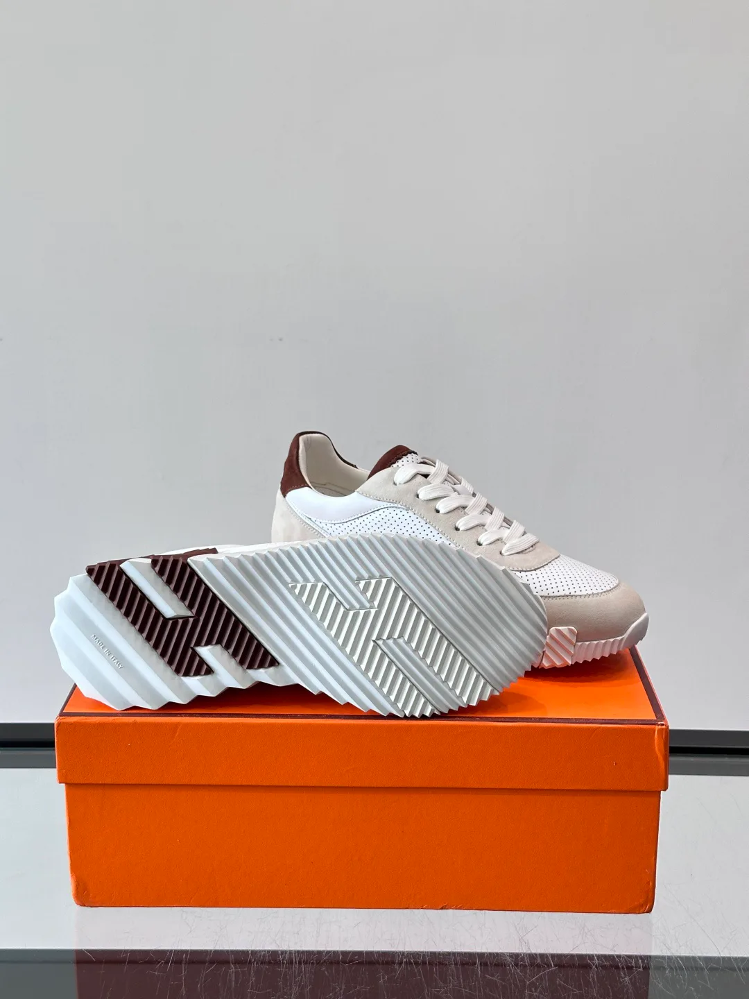 Кроссовки Женские Hermes 17439906