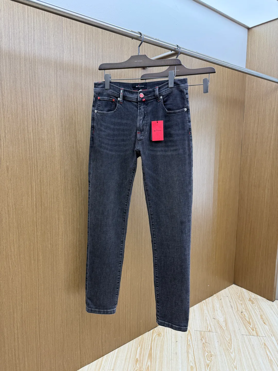 Джинсы Женские Kiton 12821719