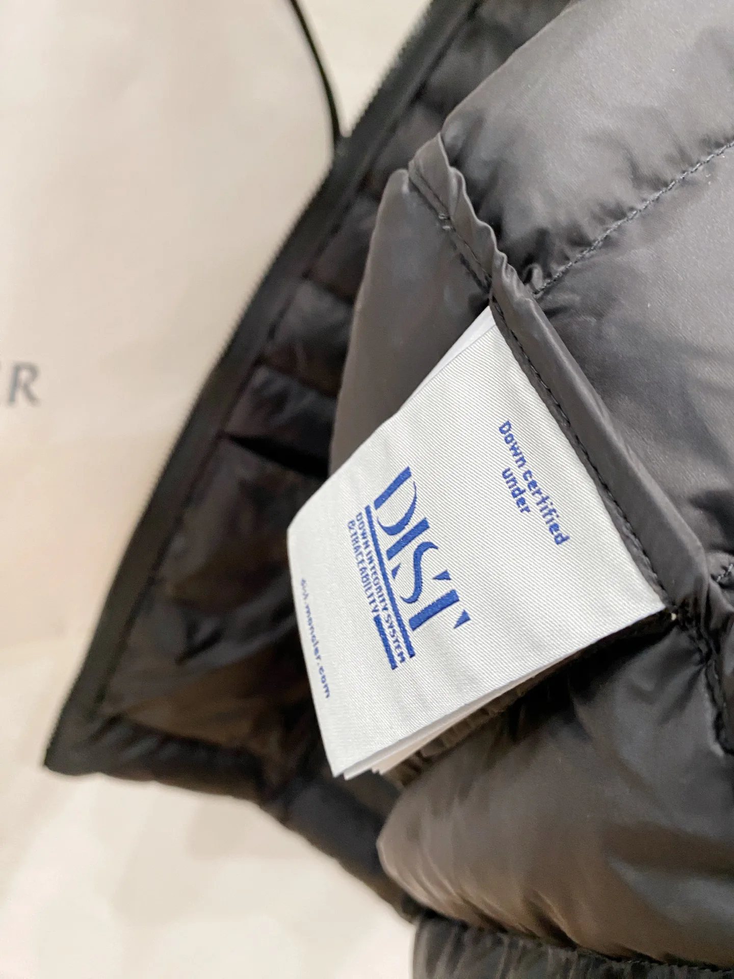 Куртки И Пуховики Женские Moncler 17632180