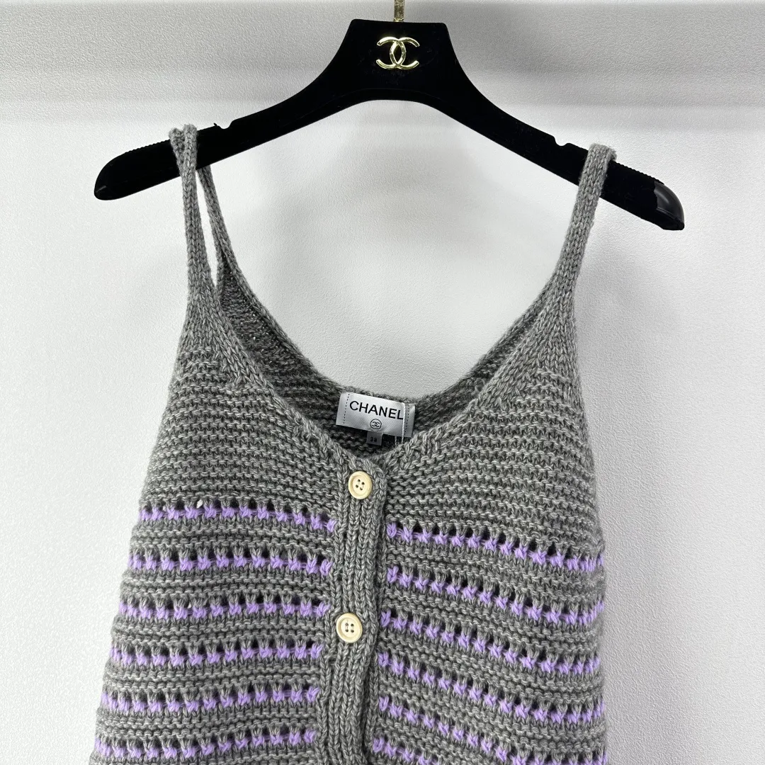 Жилеты Женские Chanel 11455136