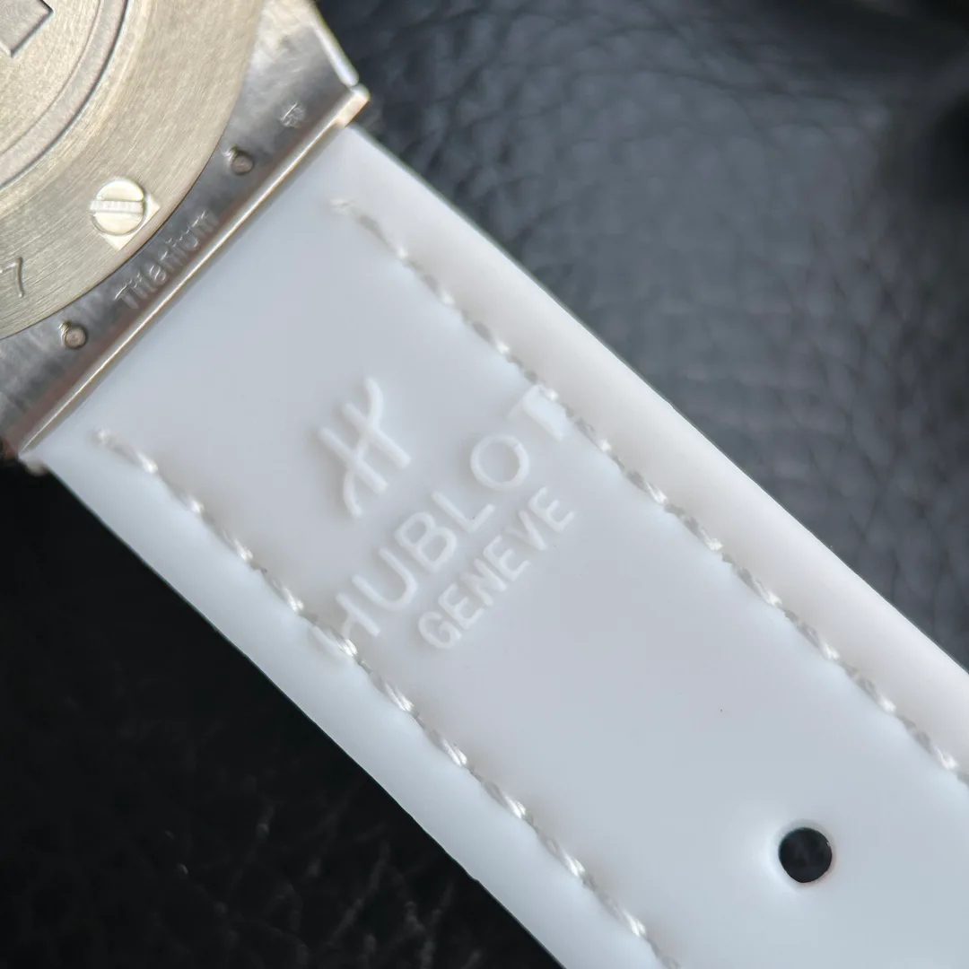 Часы Женские Hublot 17629715