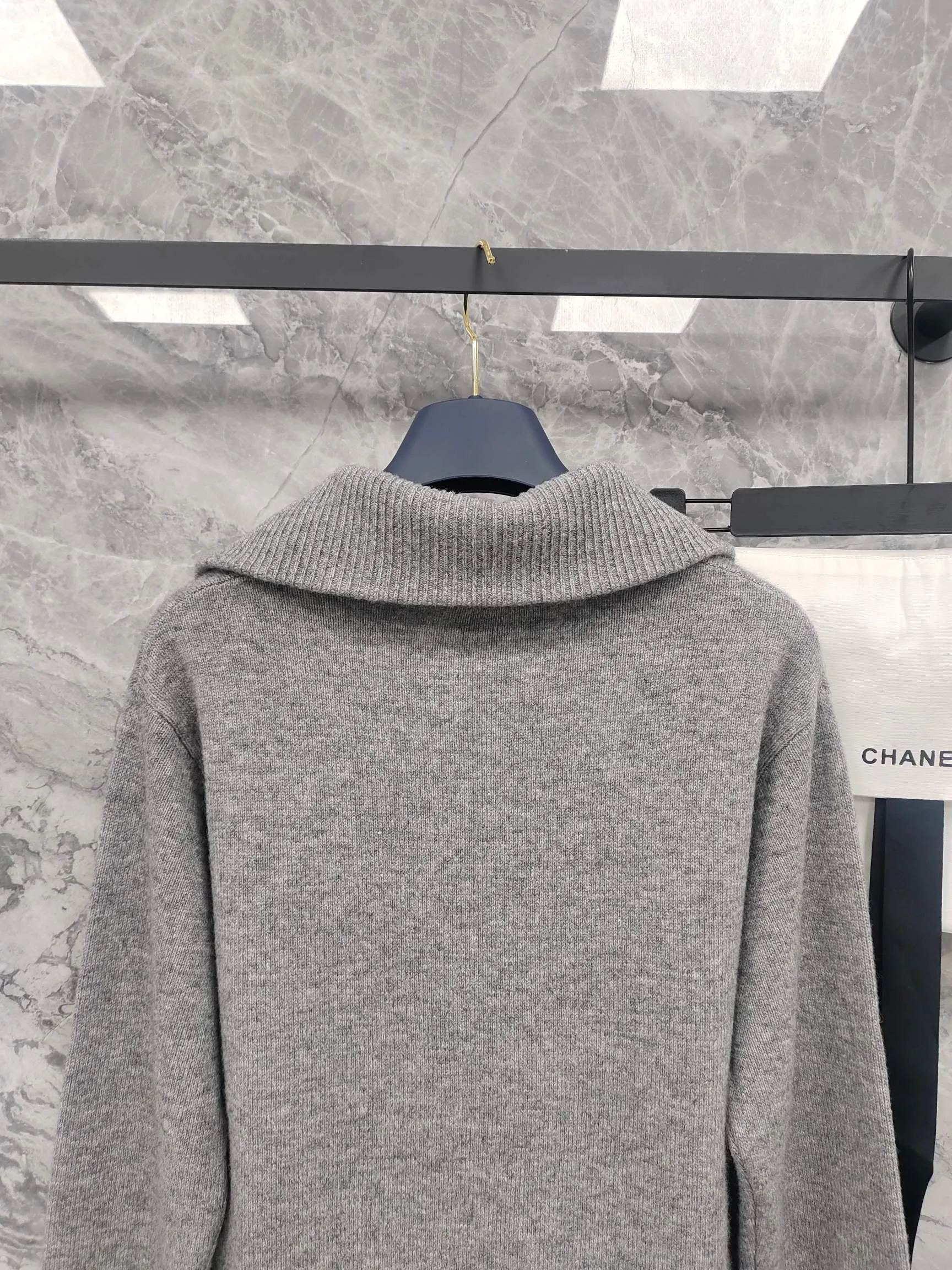 Джемперы И Свитеры Женские Chanel 11873577