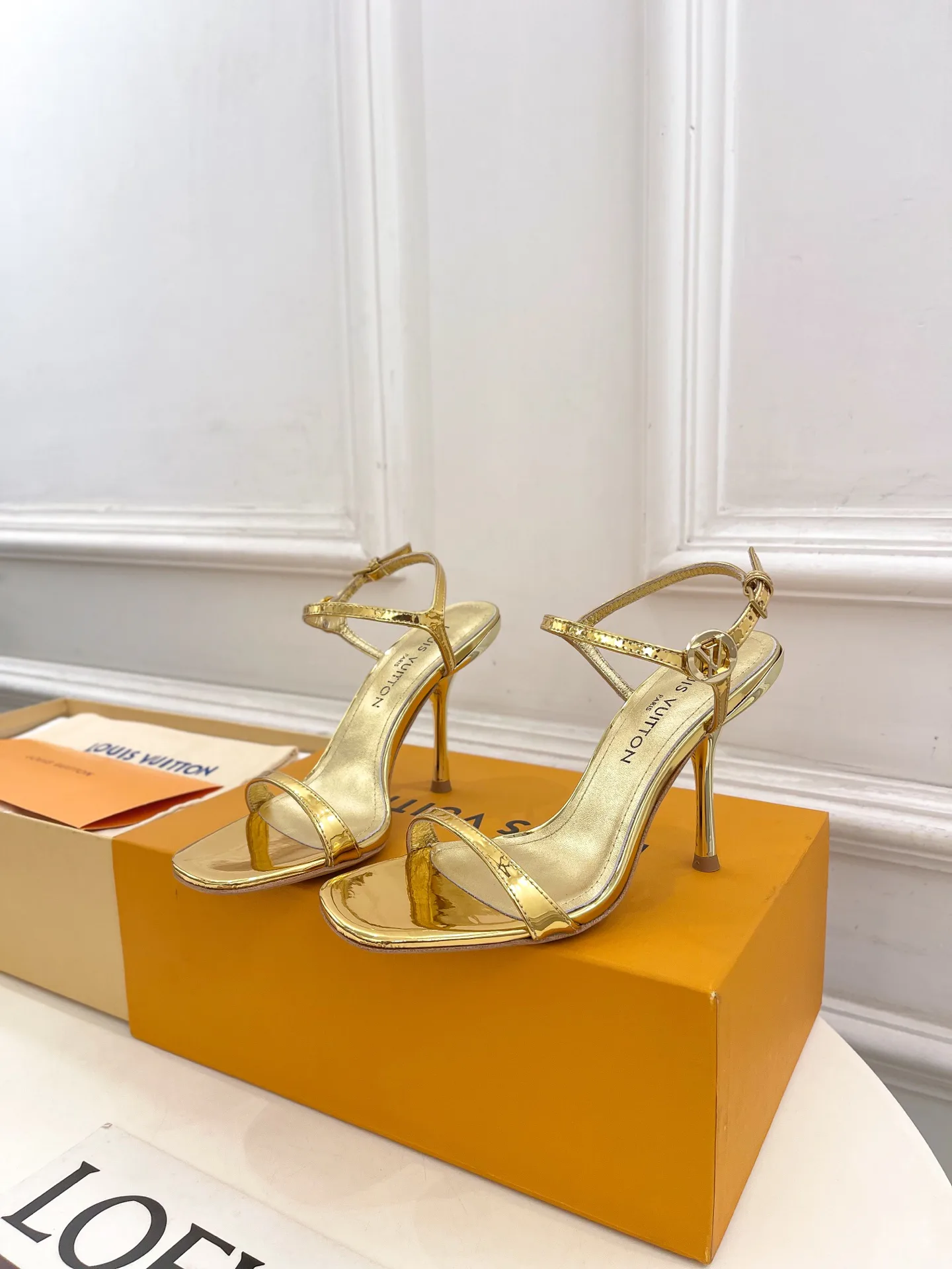 Босоножки Женские Louis Vuitton 14430