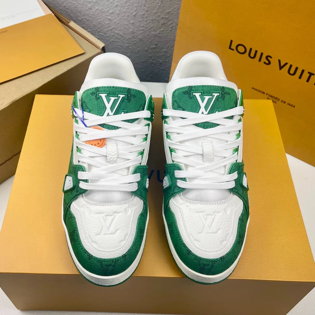 Кроссовки Женские Louis Vuitton 2679380