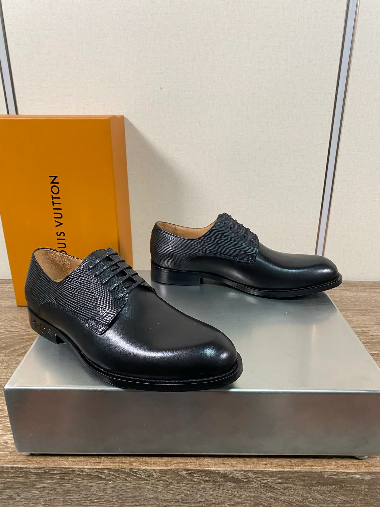Лоферы И Туфли Мужские Louis Vuitton 18078679