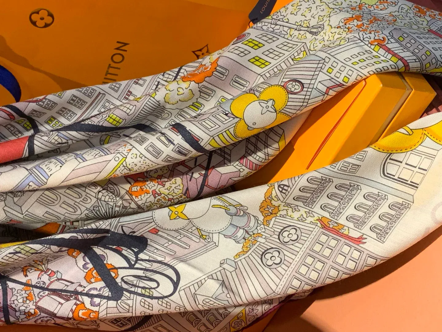 Шарфы Louis Vuitton 895262