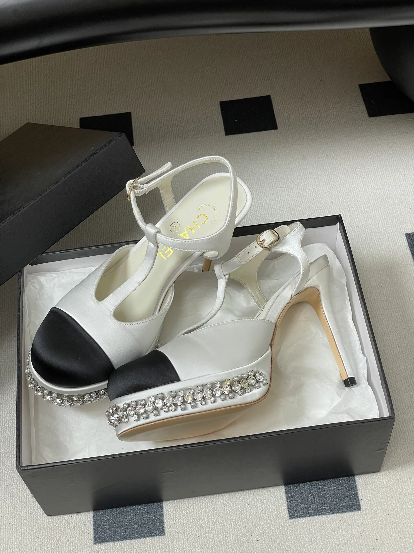 Босоножки Женские Chanel 11684377