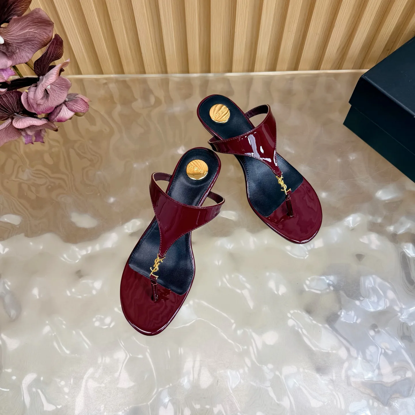 Босоножки Женские Saint Laurent 11660211