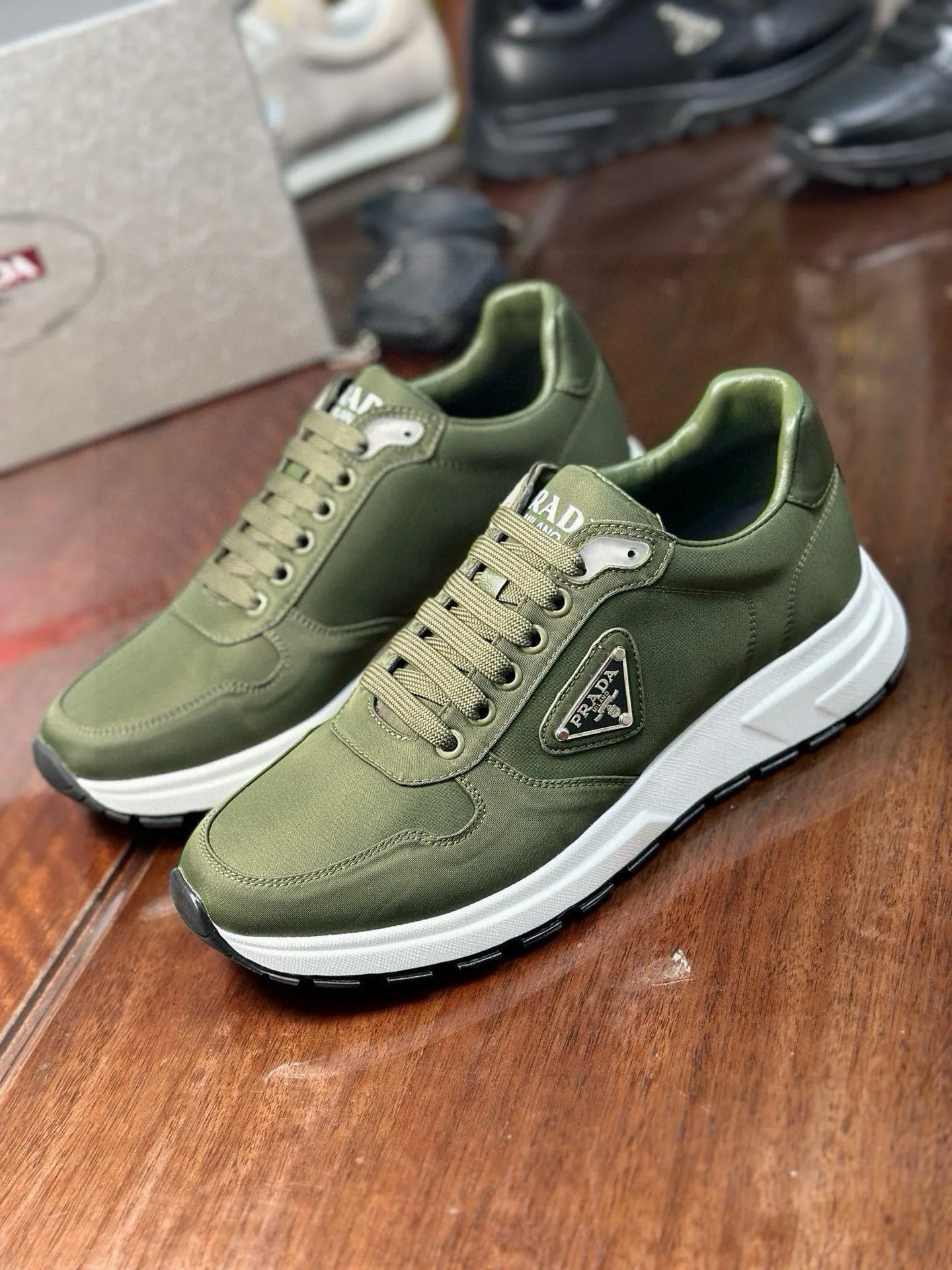 Кроссовки Мужские Prada 10456772