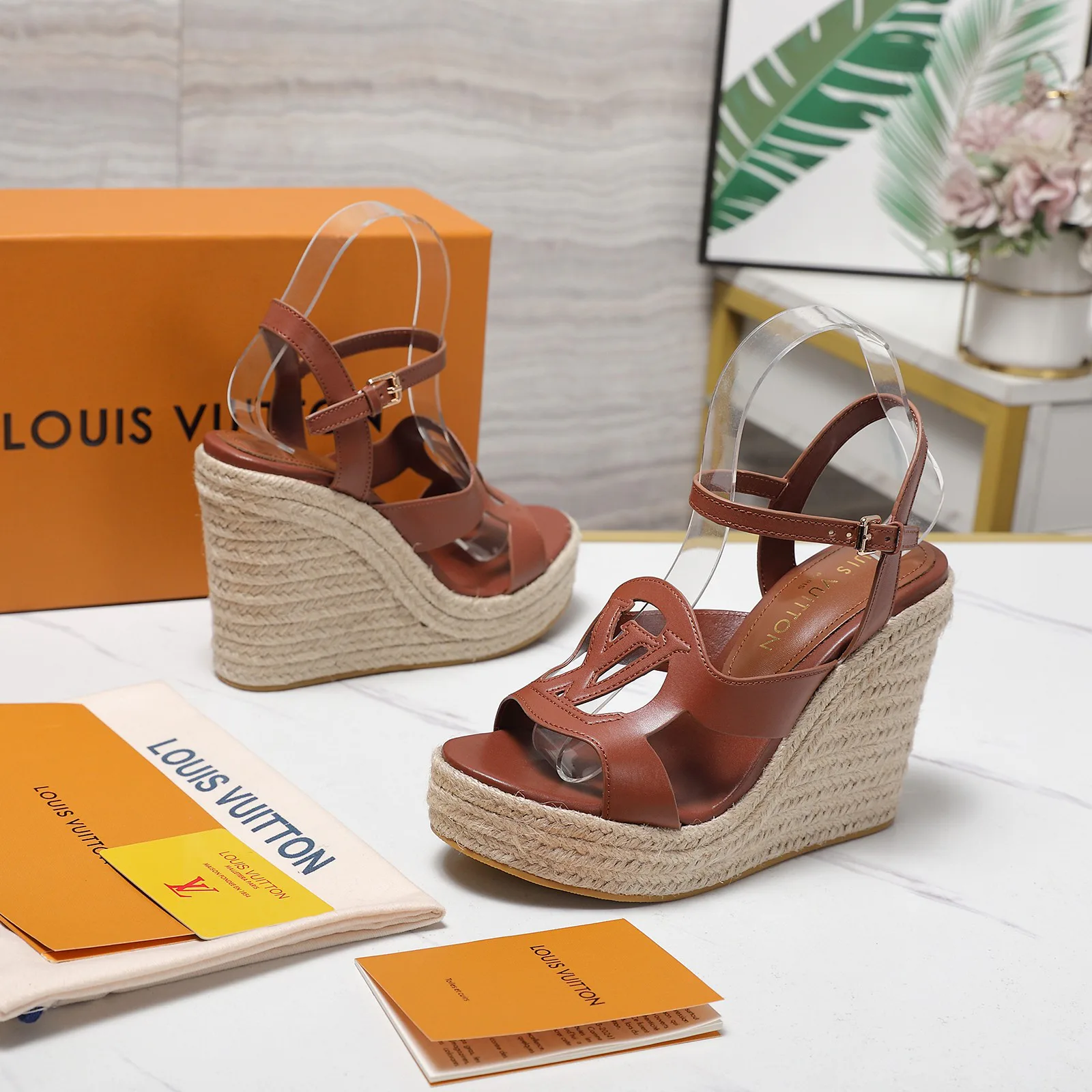 Босоножки Женские Louis Vuitton 1738980